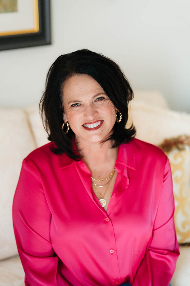 Sue Lindsey Headshot